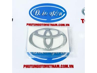 Logo Cốp Hậu Innova Cross 2025 90975-T2044