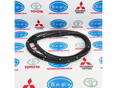 Ron Cánh Cửa Trước Mitsubishi Attrage 2021 5725A211, 5725A212