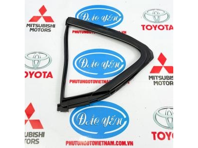 Ron Kính Chết Sau Mitsubishi Attrage 2023 5740A151, 5740A152