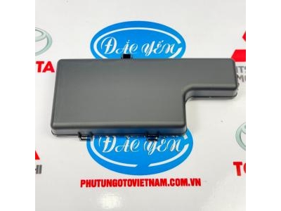 Nắp Trên Toyota Innova 2007 82662-0K071