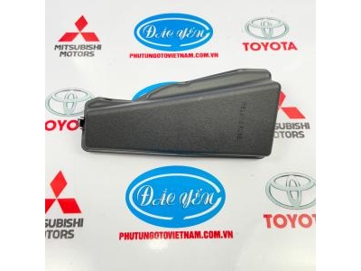 Nắp Trên Toyota Camry 2015- 2017 82662-33330