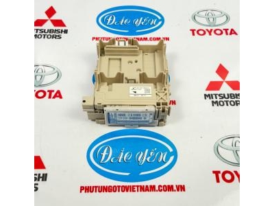 Hộp Cầu Chì Trong Fortuner 2017 82730-0K810