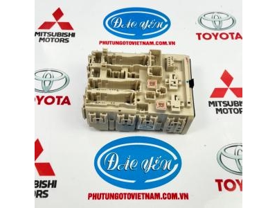 Hộp Cầu Chì Trong Hiace 2018 82730-26111