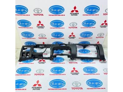 Taplo Mảnh Dưới Hilux 2009- 2014 55303-0K020-E0