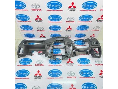 Mặt Taplo Dưới Innova 2014 55303-0K040-B1