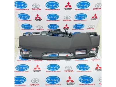 Mặt Taplo Toyota Camry 2020 55401-33909-B0
