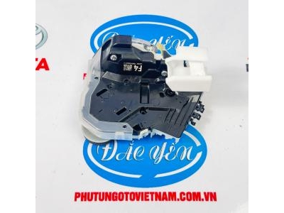 Khóa Ngậm Cửa Trước Yaris Cross 2023 69320-BZ360, 69310-BZ390