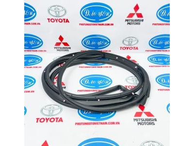 Ron Cánh Cửa Trước Mitsubishi XForce 2024 80831B010P, 80830B010P