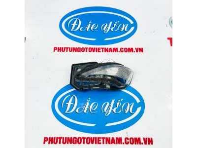 Đèn Xi Nhan Trên Kính Chiếu Hậu Altis 2022 81730-02170, 81740-02060