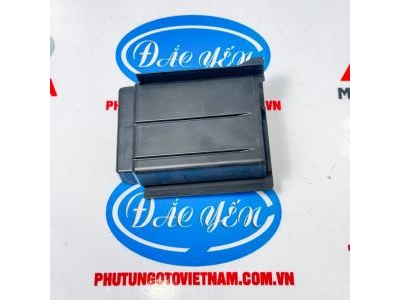 Ốp Hông Innova Cross 2023 82661-VT030