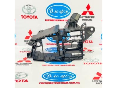 Thân Cái Innova Cross 2024 82741-VT020