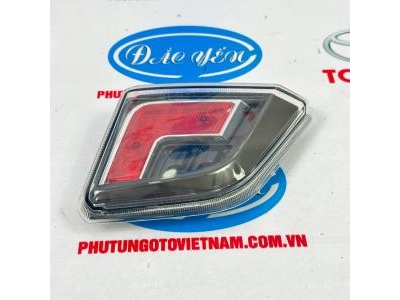 Đèn Phản Quang Trên Cốp Wigo 2020 76803-BZ090, 76804-BZ070