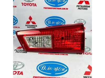 Đèn Cốp Innova 2017 81581-0K050, 81591-0K050