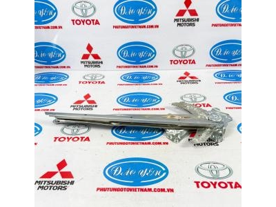 Compa Kính Trước Fortuner 2017 69801-0K170, 69802-0K170