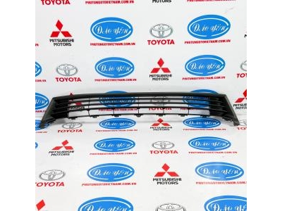 Lưới Cản Trước Toyota Altis 2014 53112-02630