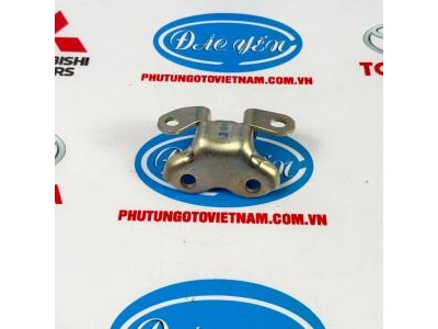 Bản Lề Cửa Sau Fortuner 2009- 2015 68750-0K010, 68760-0K010